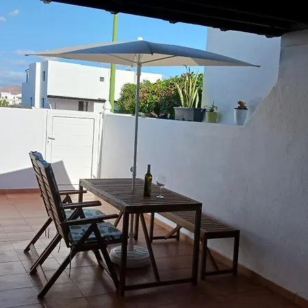 Casa Mar Azul. * Tinajo