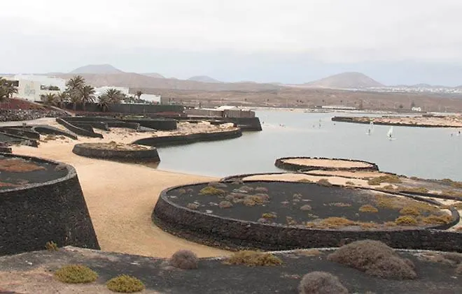 Casa Mar Azul. * Тинахо